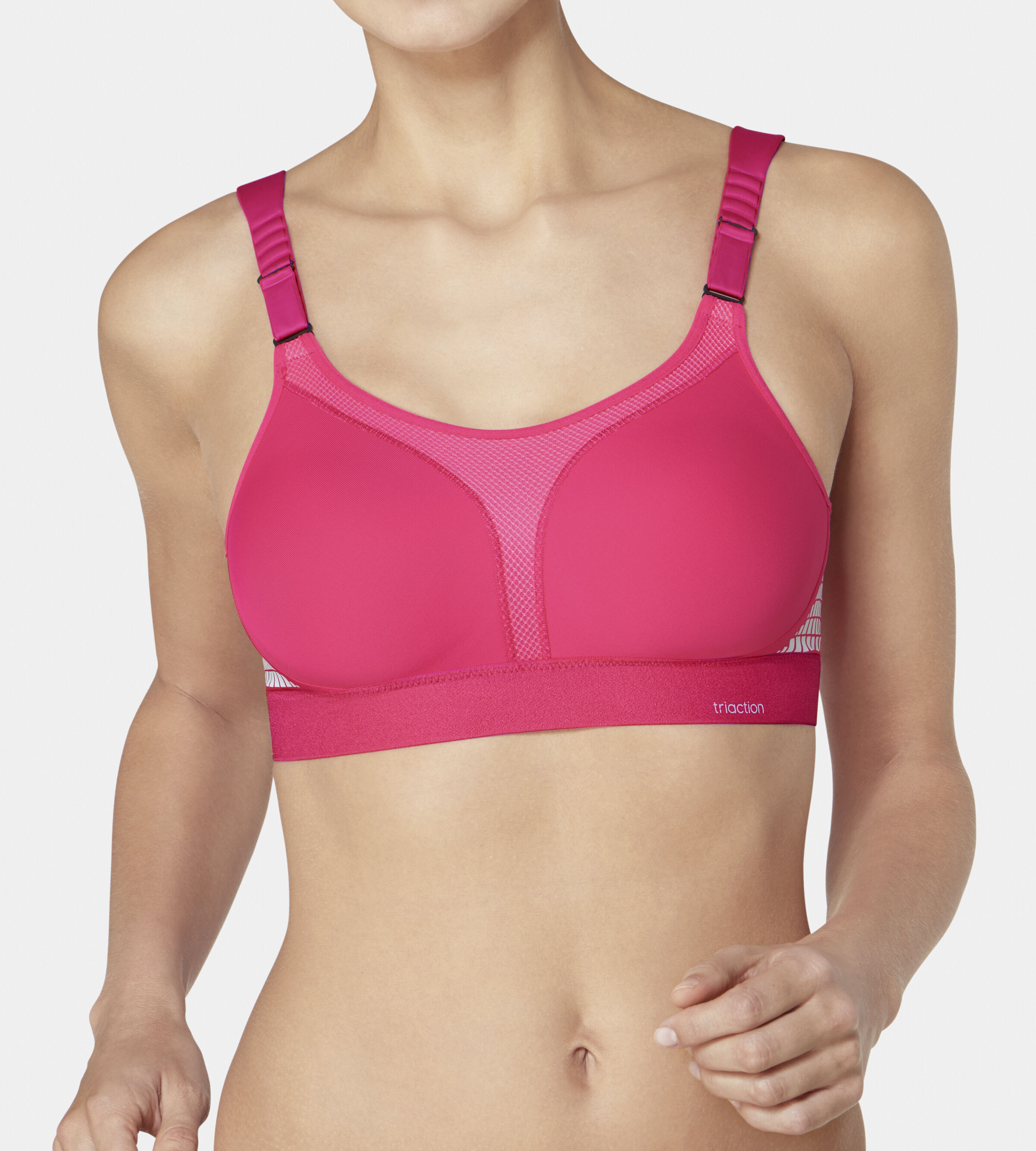 Triaction extreme lite sports bra 2025