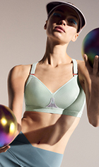 Triumph 38B on tag Sister Sizes: 36C, 40A Push-up, Underwire Multi-way